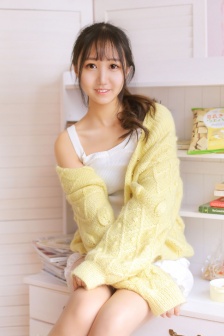 漂亮的女邻居2